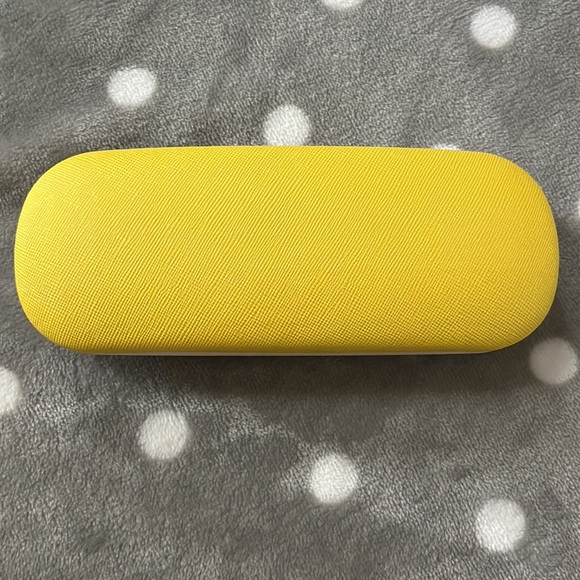 Disney Winnie The Pooh Glasses/Sunglasses Case - Picture 6 of 7